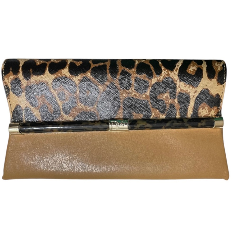 Diane von Furstenberg (DVF) envelope clutch
